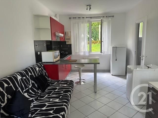 Afficher la photo en grand Appartement F1 à vendre - 1 pièce - 24.0 m2 - ST REMY LES CHEVREUSE - 78 - ILE-DE-FRANCE - Century 21 Vallée De Chevreuse